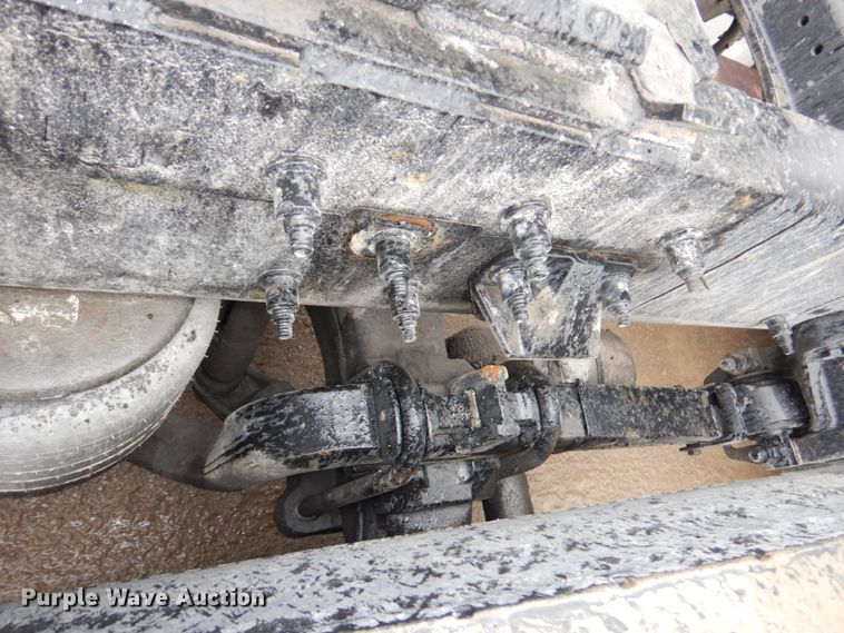 image for item DN7276 2013 Peterbilt 386  semi truck