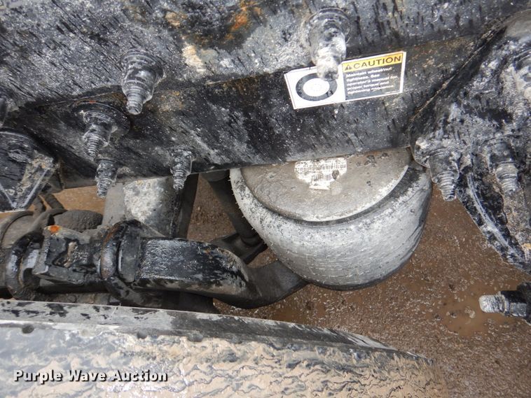 image for item DN7276 2013 Peterbilt 386  semi truck