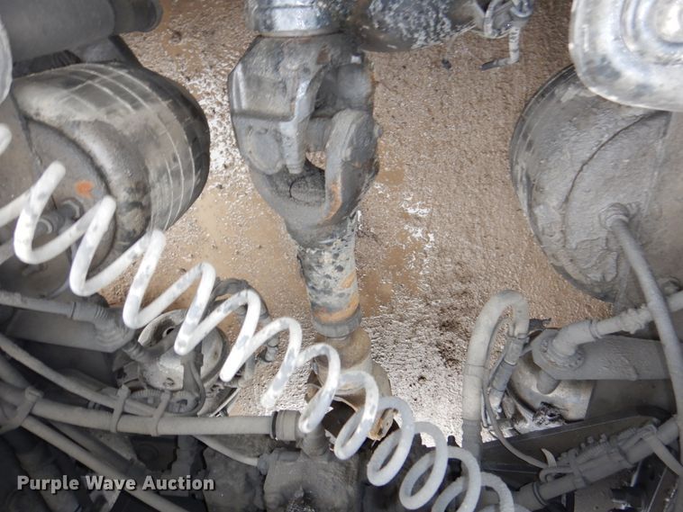 image for item DN7276 2013 Peterbilt 386  semi truck