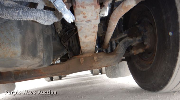 image for item DN7288 2014 Peterbilt 384  semi truck