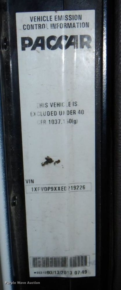 image for item DN7288 2014 Peterbilt 384  semi truck