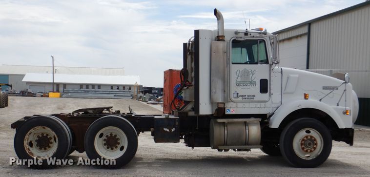 image for item DN7292 1992 Kenworth T800  semi truck