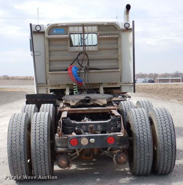 image for item DN7292 1992 Kenworth T800  semi truck