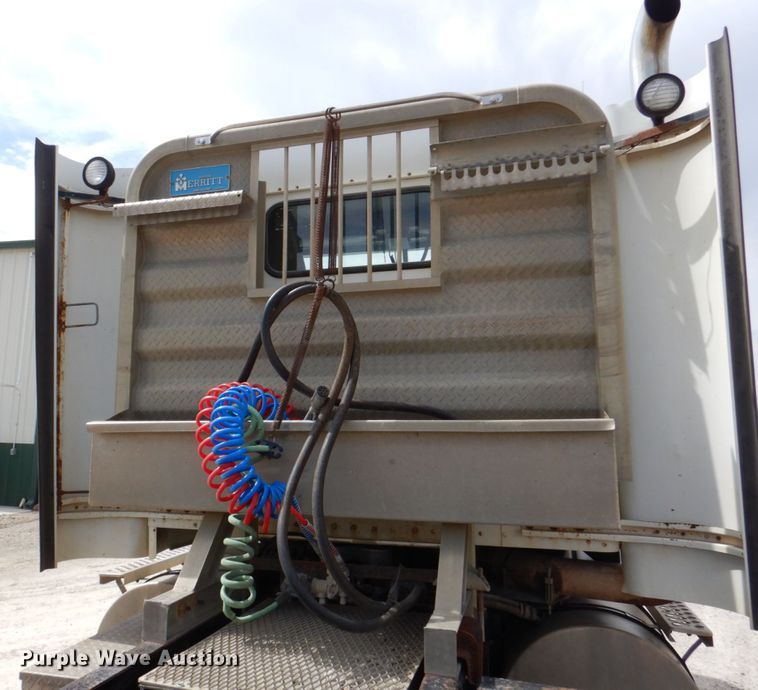 image for item DN7292 1992 Kenworth T800  semi truck