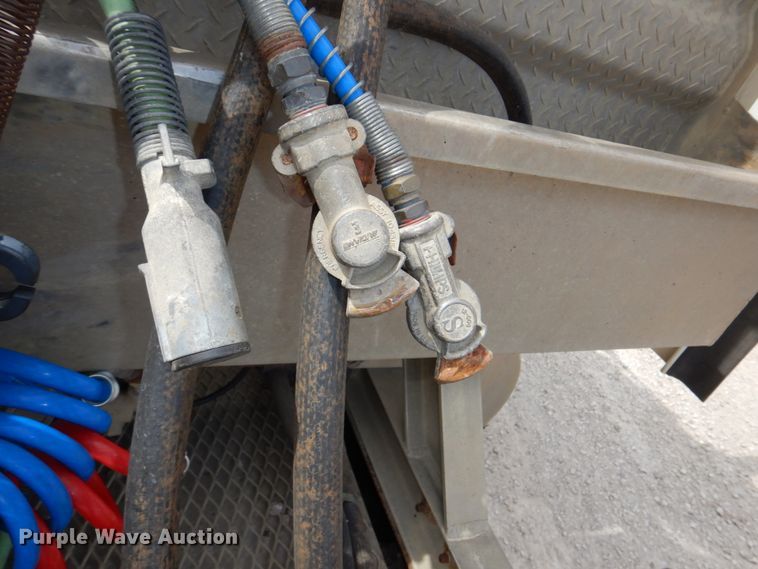 image for item DN7292 1992 Kenworth T800  semi truck