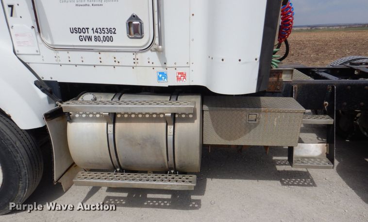 image for item DN7292 1992 Kenworth T800  semi truck