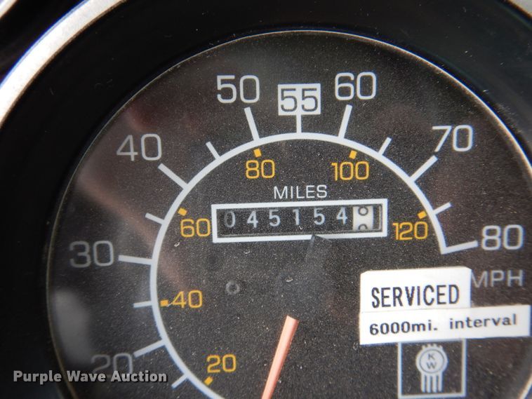 image for item DN7292 1992 Kenworth T800  semi truck