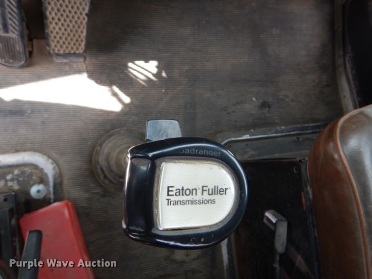 image for item DN7292 1992 Kenworth T800  semi truck