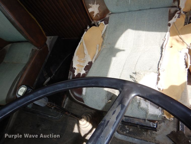 image for item DN7292 1992 Kenworth T800  semi truck