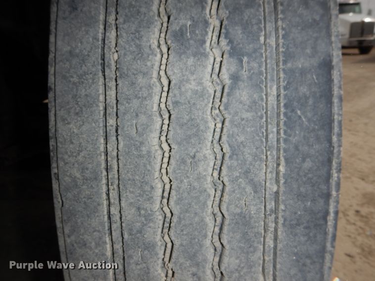 image for item DN7292 1992 Kenworth T800  semi truck