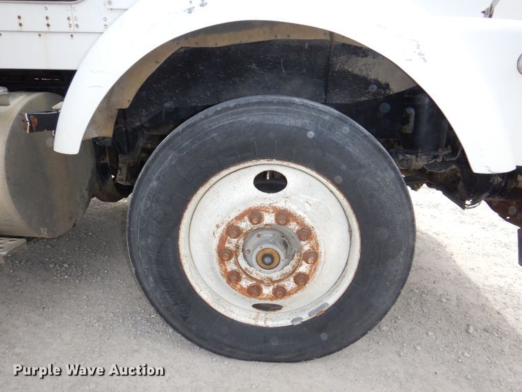 image for item DN7292 1992 Kenworth T800  semi truck