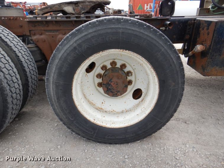 image for item DN7292 1992 Kenworth T800  semi truck