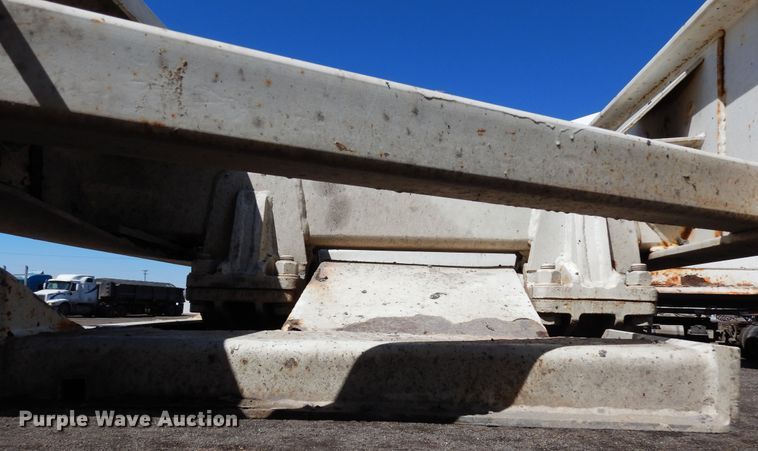 image for item DR1133 2001 Schaller  bottom dump trailer