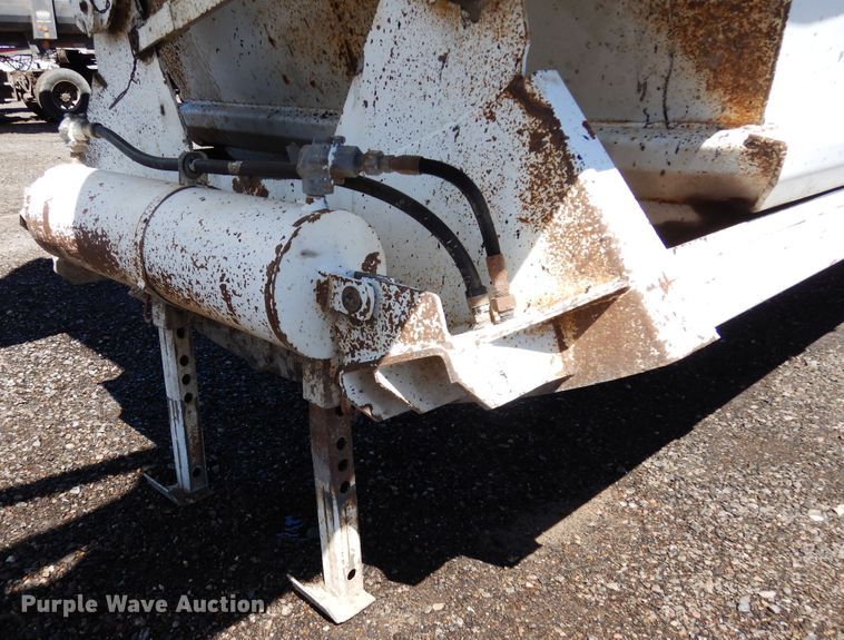 image for item DR1133 2001 Schaller  bottom dump trailer