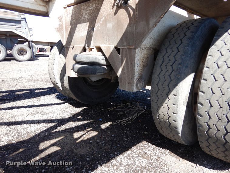 image for item DR1133 2001 Schaller  bottom dump trailer