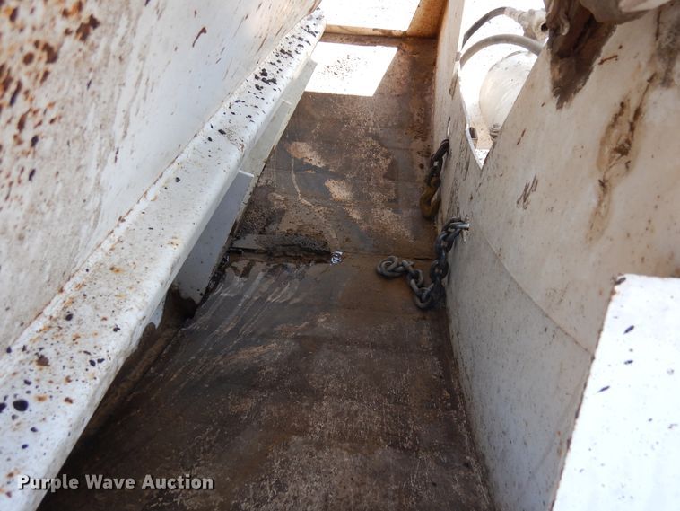 image for item DR1133 2001 Schaller  bottom dump trailer