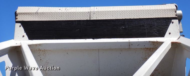 image for item DR1133 2001 Schaller  bottom dump trailer