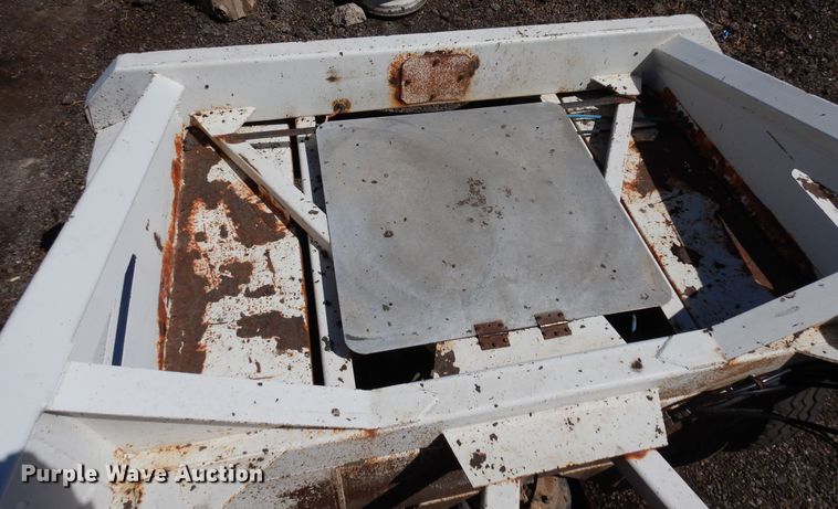 image for item DR1133 2001 Schaller  bottom dump trailer