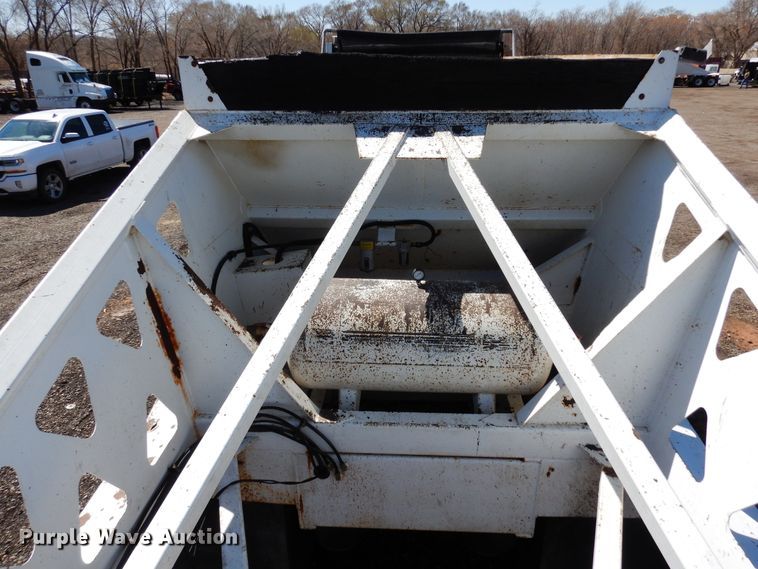 image for item DR1133 2001 Schaller  bottom dump trailer