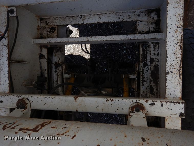 image for item DR1133 2001 Schaller  bottom dump trailer