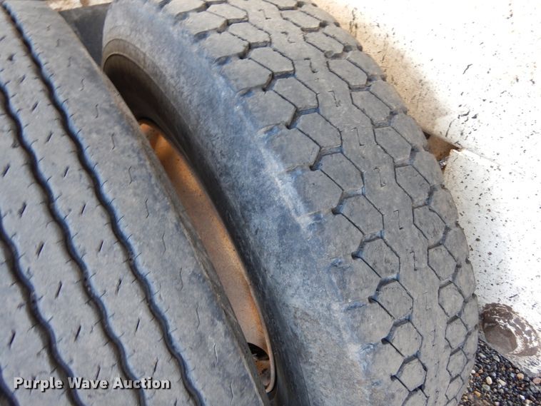 image for item DR1133 2001 Schaller  bottom dump trailer