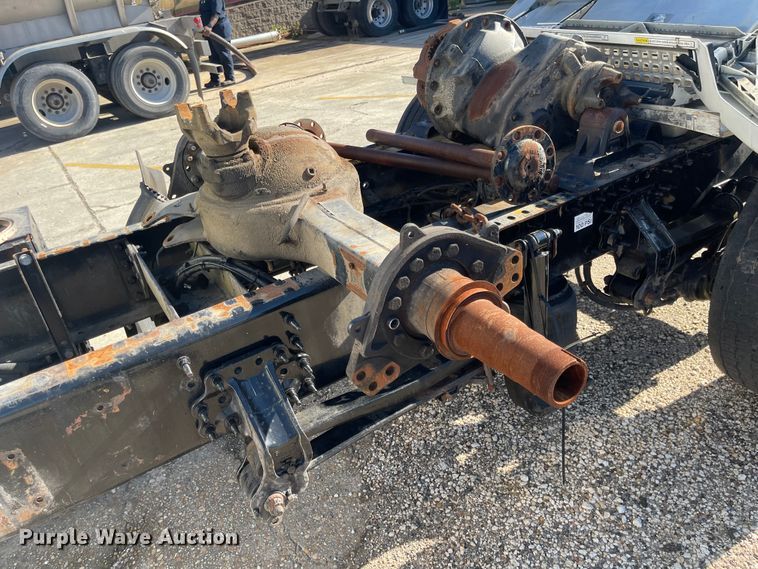 image for item FV9405 2015 Volvo VN Series  semi truck