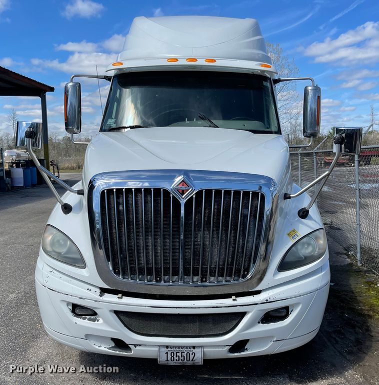 image for item FV9406 2013 International ProStar  semi truck