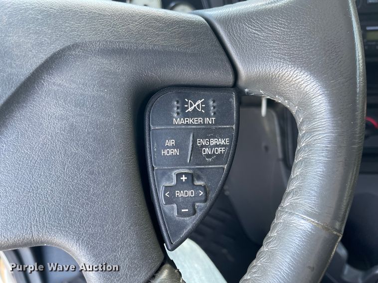 image for item FV9406 2013 International ProStar  semi truck