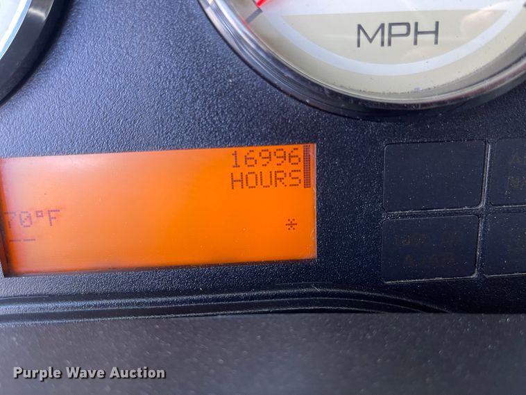 image for item FV9406 2013 International ProStar  semi truck