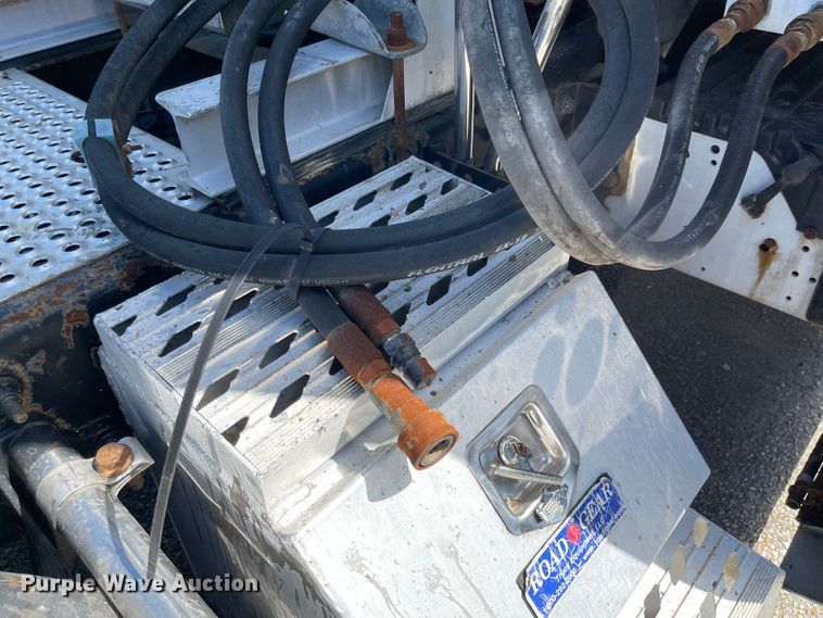 image for item FV9406 2013 International ProStar  semi truck