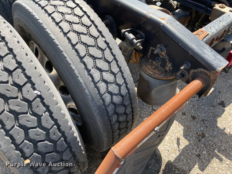 image for item FV9406 2013 International ProStar  semi truck