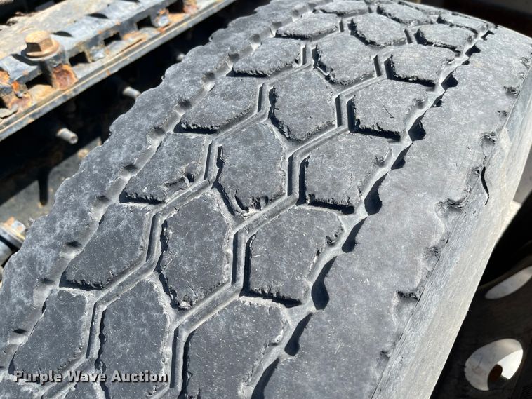 image for item FV9406 2013 International ProStar  semi truck