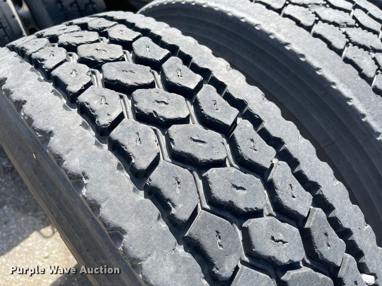 image for item FV9406 2013 International ProStar  semi truck