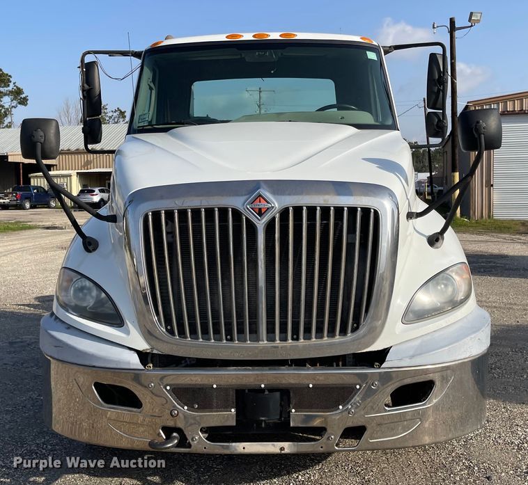 image for item FV9407 2012 International ProStar Plus 122  semi truck