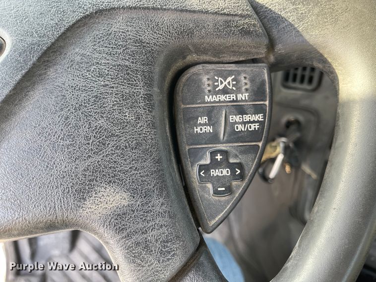 image for item FV9407 2012 International ProStar Plus 122  semi truck