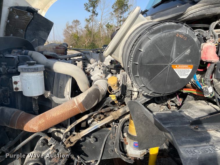 image for item FV9407 2012 International ProStar Plus 122  semi truck