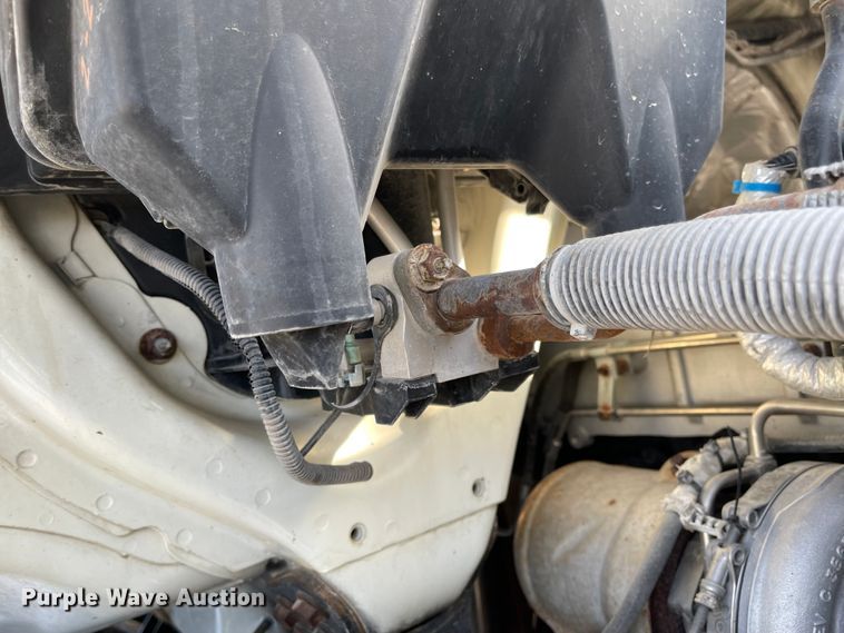 image for item FV9407 2012 International ProStar Plus 122  semi truck