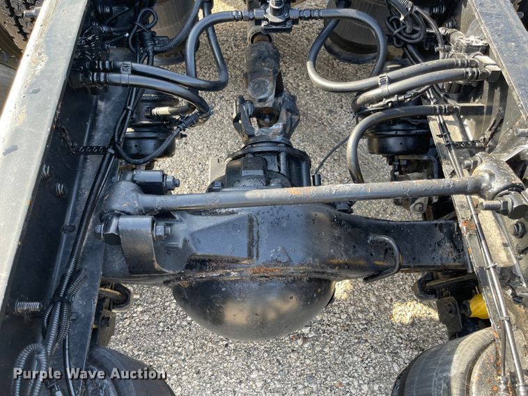 image for item FV9407 2012 International ProStar Plus 122  semi truck