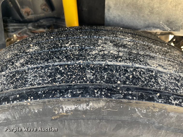 image for item FV9407 2012 International ProStar Plus 122  semi truck