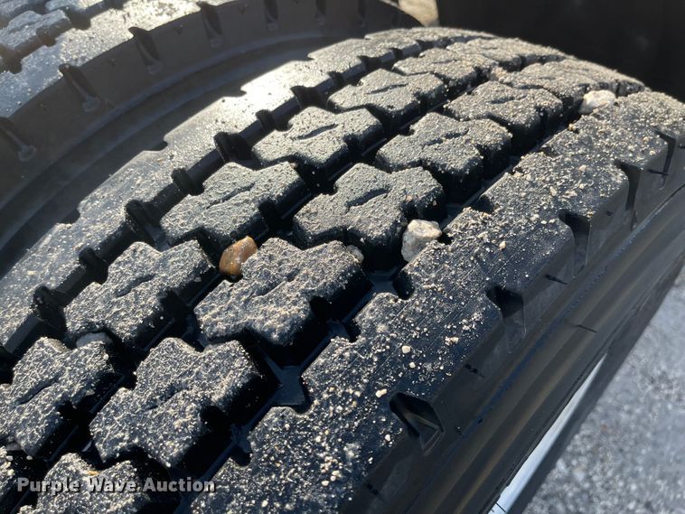 image for item FV9407 2012 International ProStar Plus 122  semi truck