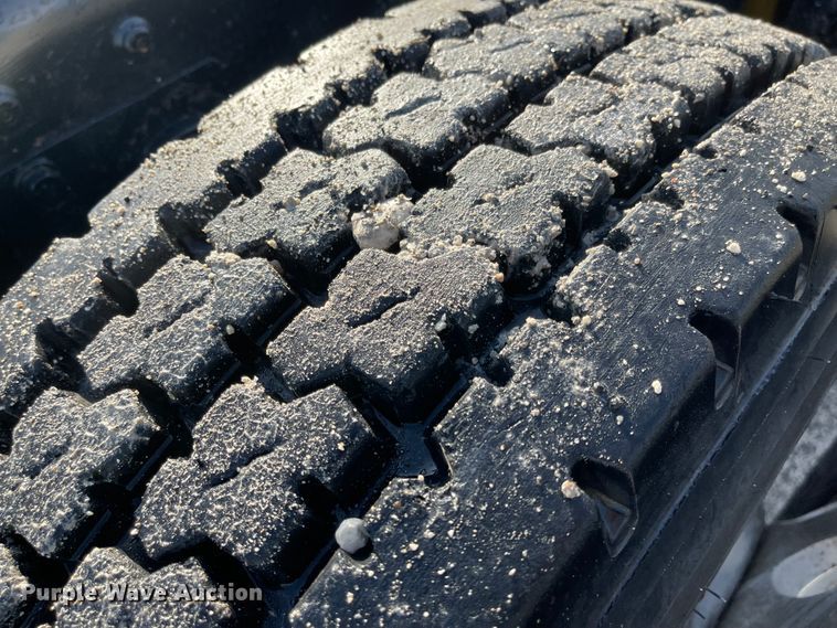 image for item FV9407 2012 International ProStar Plus 122  semi truck