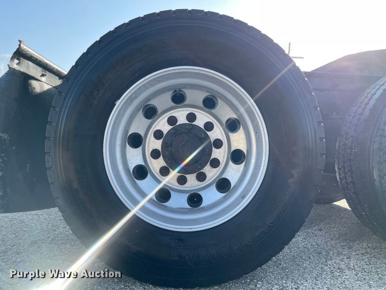 image for item FV9407 2012 International ProStar Plus 122  semi truck