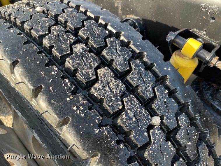 image for item FV9407 2012 International ProStar Plus 122  semi truck