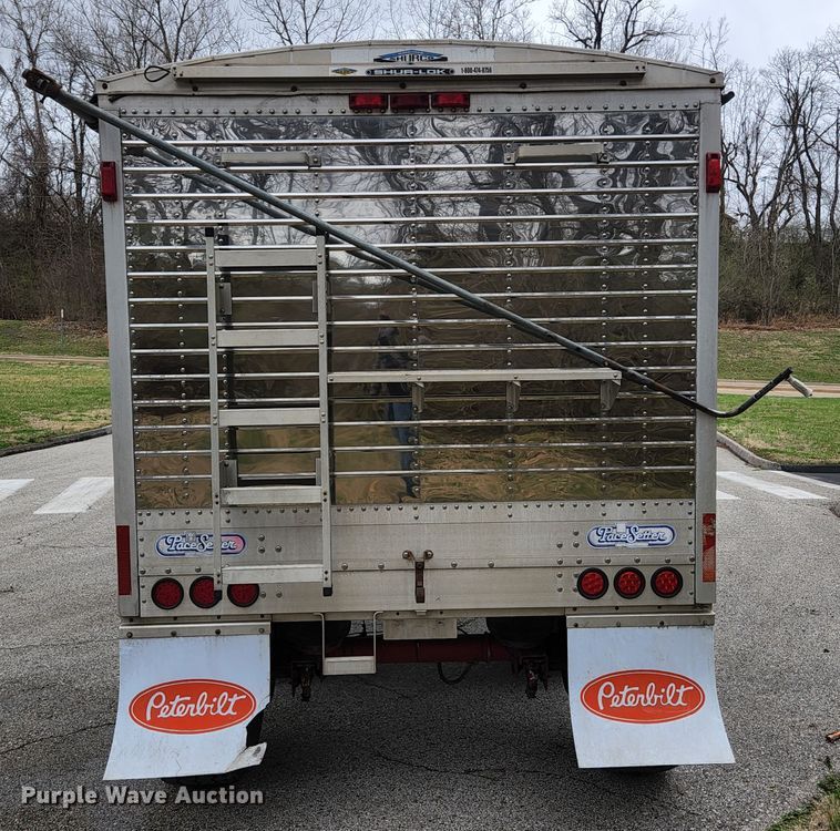 image for item HK9381 2002 Wilson DWH 400  grain trailer