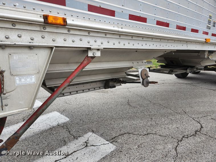 image for item HK9381 2002 Wilson DWH 400  grain trailer