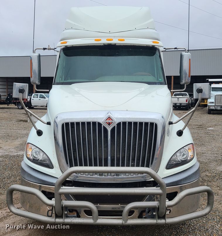 image for item IF9387 2009 International ProStar  semi truck