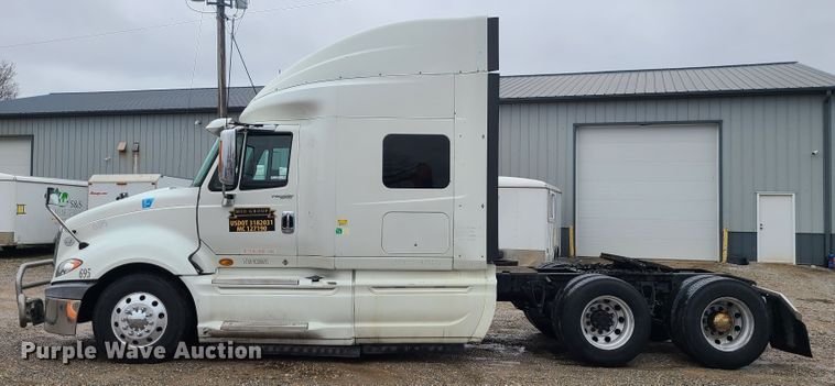 image for item IF9387 2009 International ProStar  semi truck