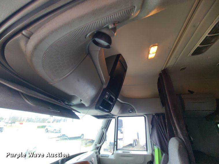 image for item IF9387 2009 International ProStar  semi truck