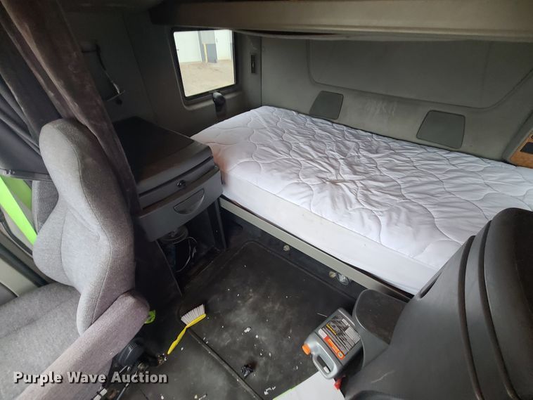 image for item IF9387 2009 International ProStar  semi truck