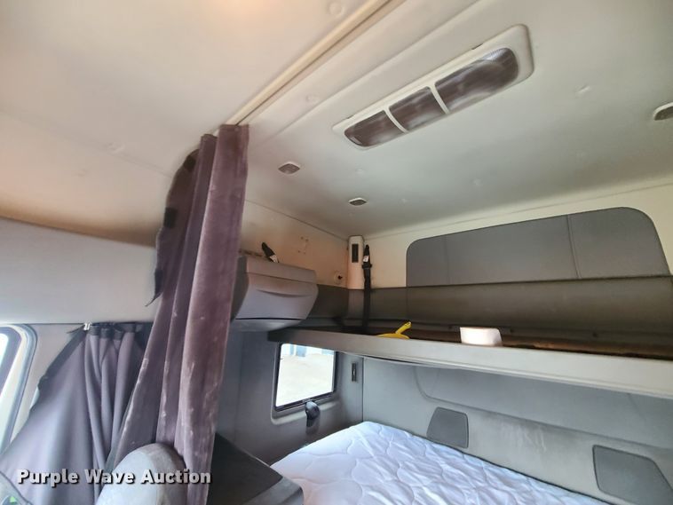 image for item IF9387 2009 International ProStar  semi truck